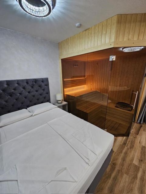 Olympic Wellness & Spa Hotel Belgrade Exterior photo