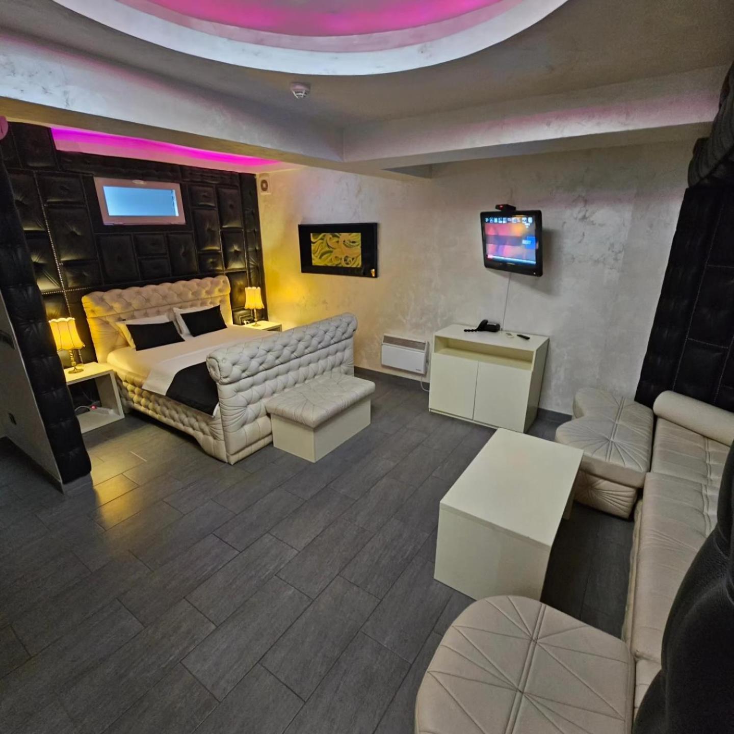 Olympic Wellness & Spa Hotel Belgrade Exterior photo