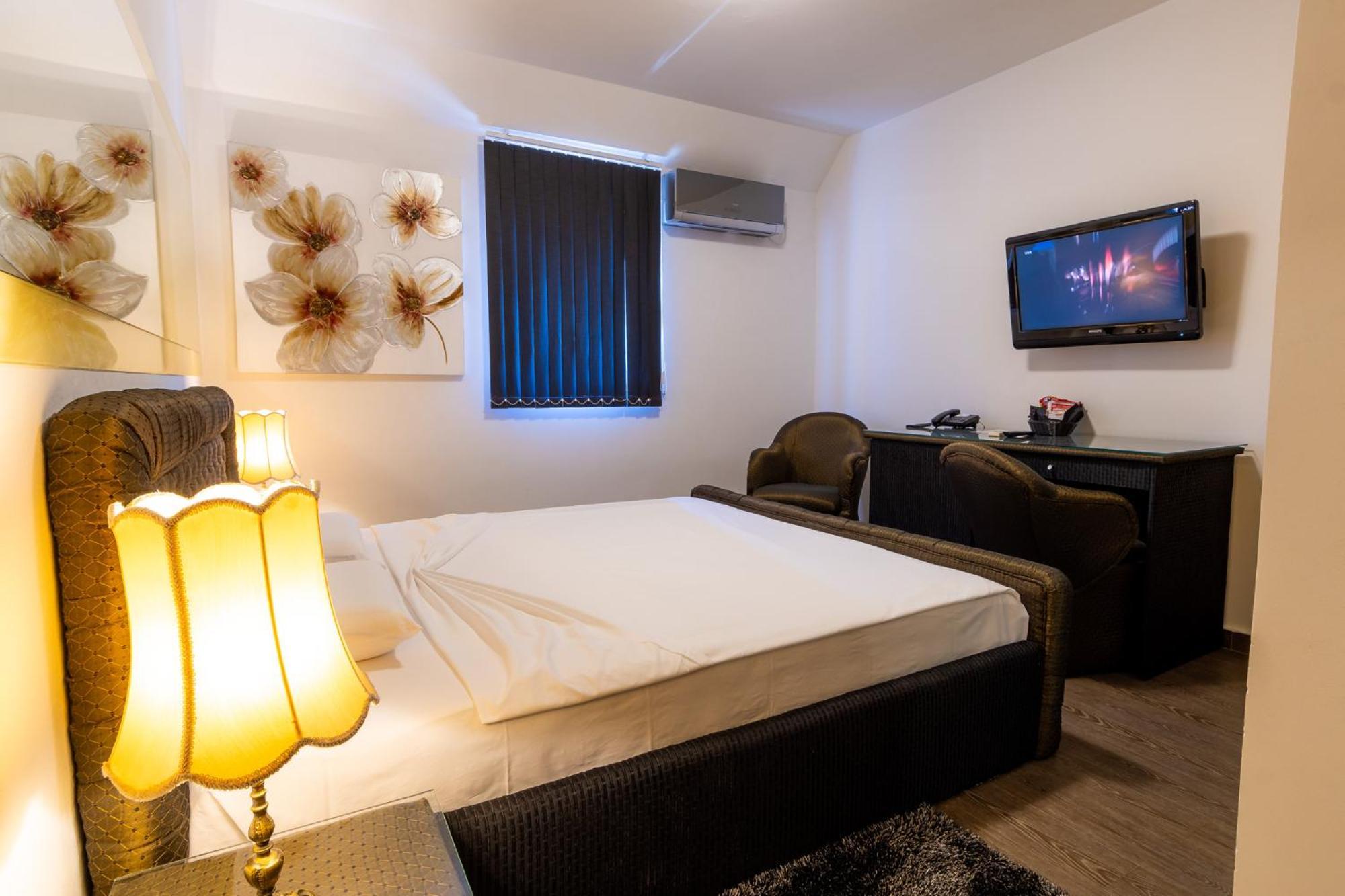 Olympic Wellness & Spa Hotel Belgrade Exterior photo